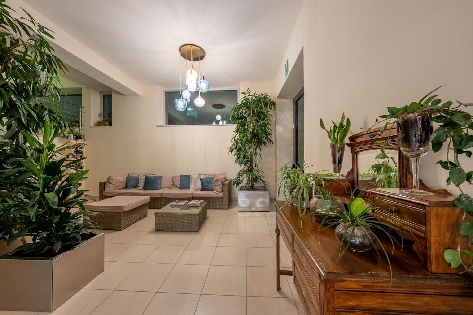 Hotel La Pineta Пинето Екстериор снимка